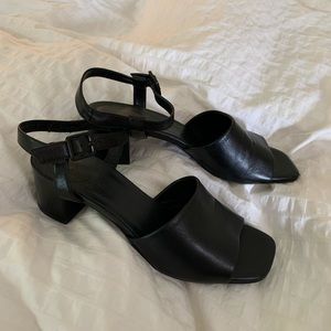 Everlane block heel sandals 7.5